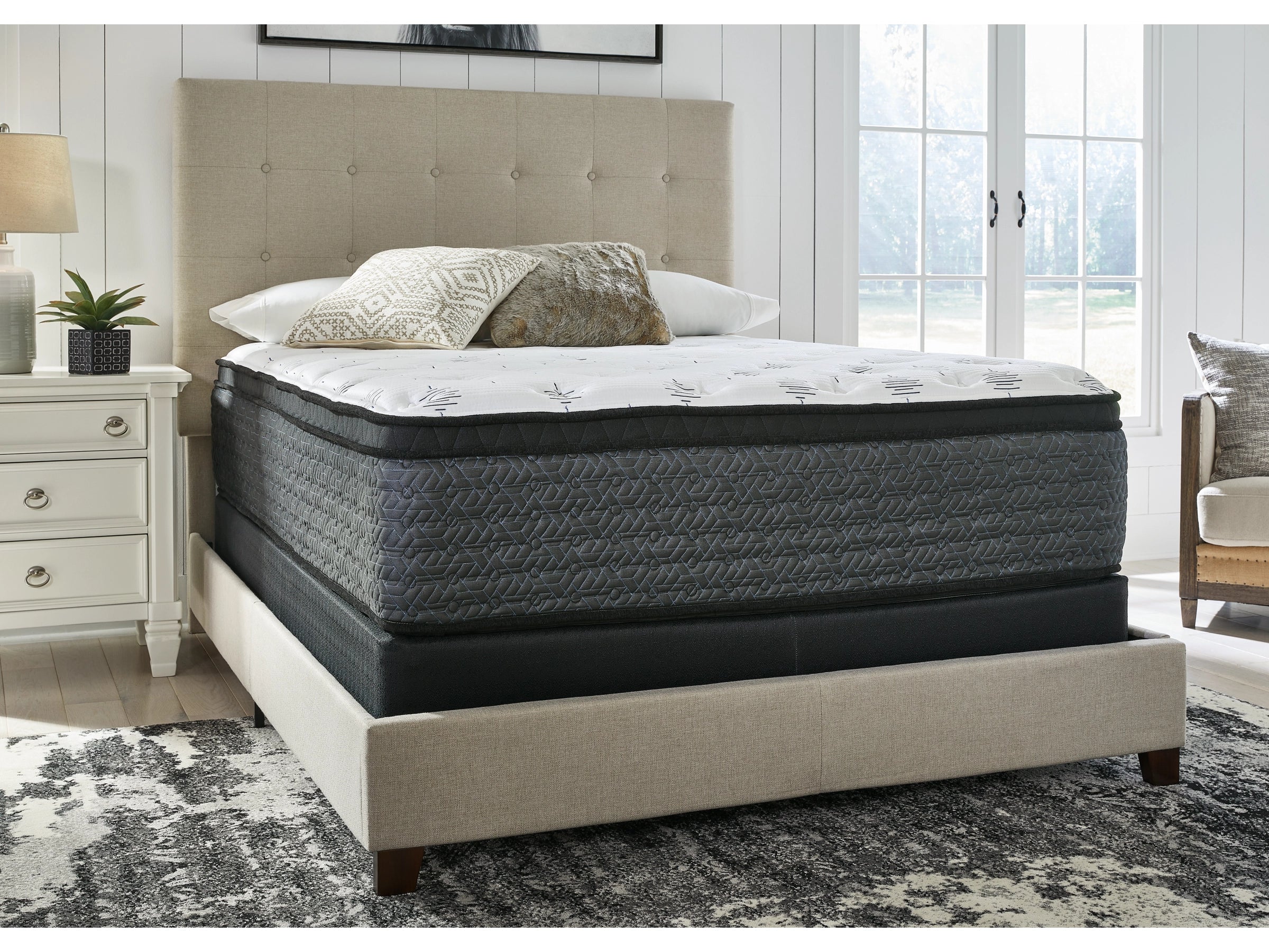 ASHLEY 16" Euro Top with Memory Foam Mattress PLUSH