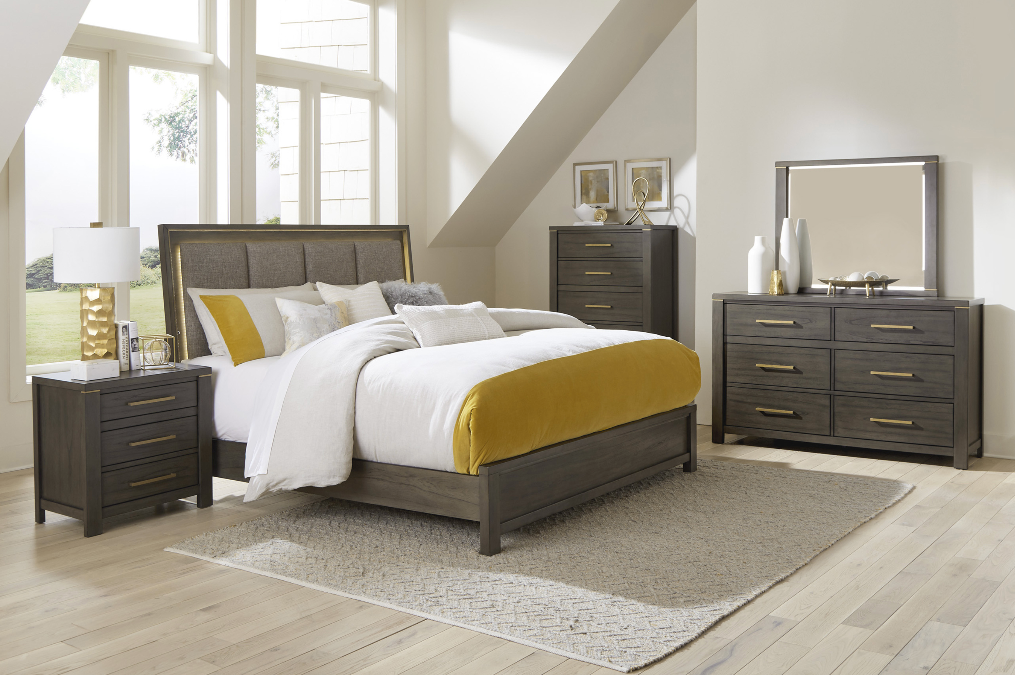 Queen Bed